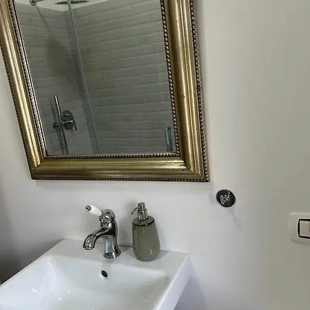 Villa Charming Beachfront Retreat Riposto