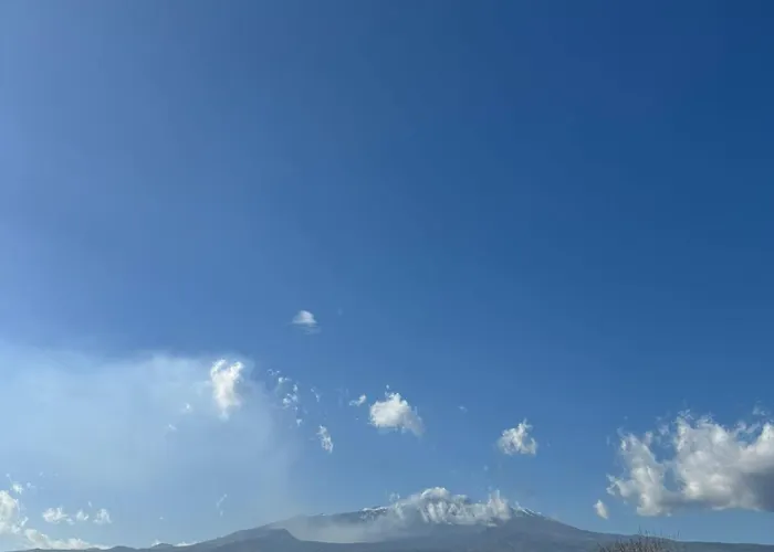 Villa Charming Beachfront Retreat