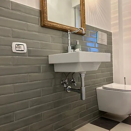 Charming Beachfront Retreat Вилла