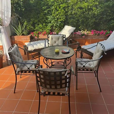 Charming Beachfront Retreat Вилла